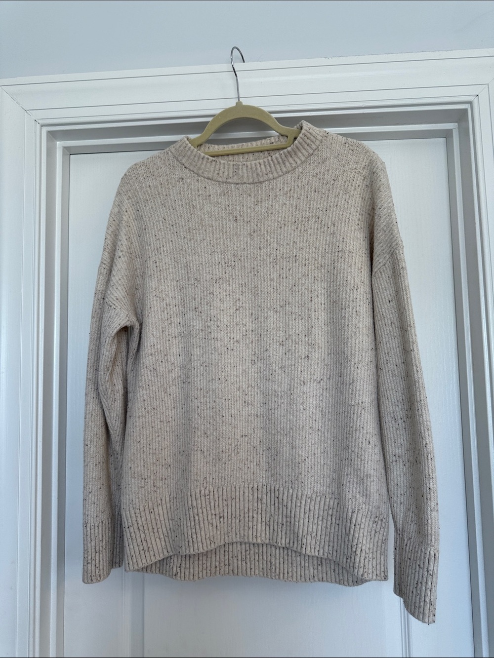 Old Navy Womens Speckled Cream Crewneck Sweater Size Medium So Soft Textured